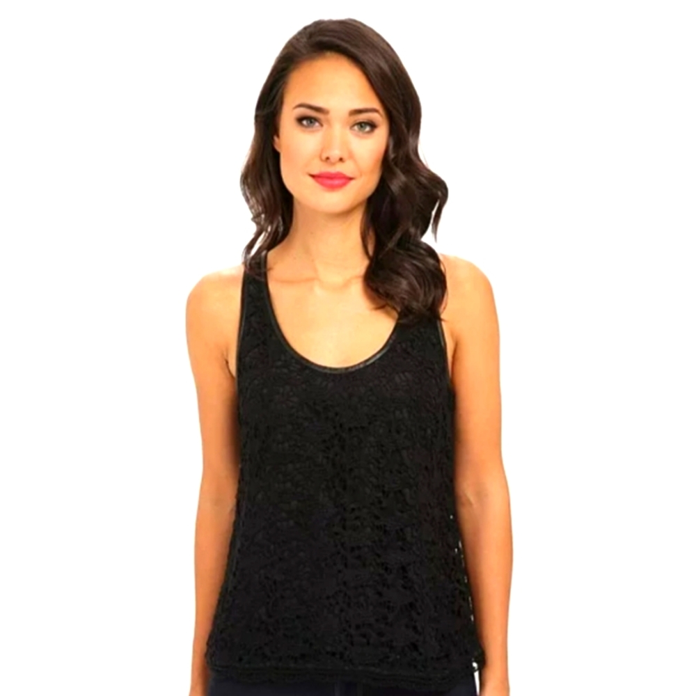 (S)🎀Forever 21🎀Lace Tank with Lining Top Ptp 16"×L25"